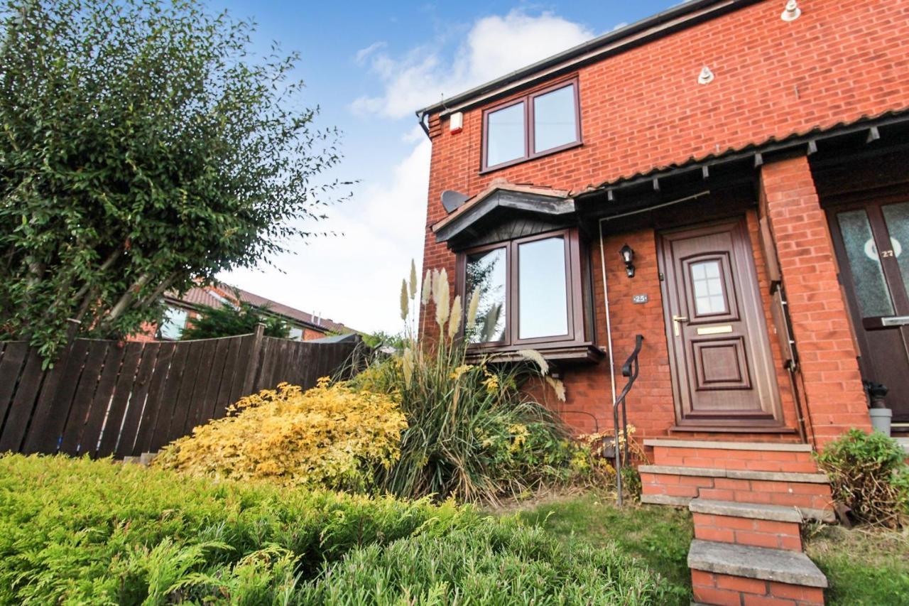 Comfortable 2 Bedroom House With Free Parking Nottingham Eksteriør billede